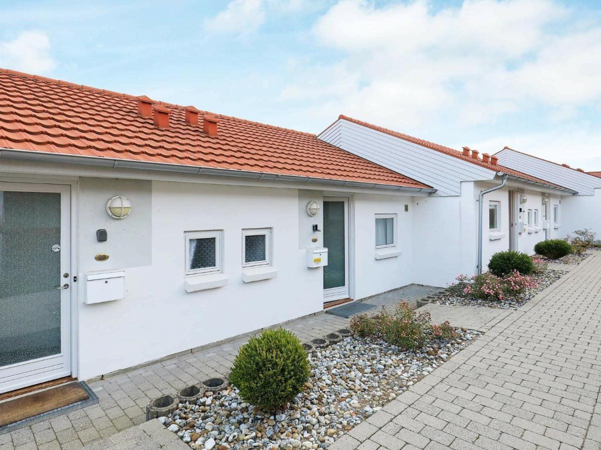 4 Person Holiday Home In R Sk Bing Aeroskobing Exterior photo